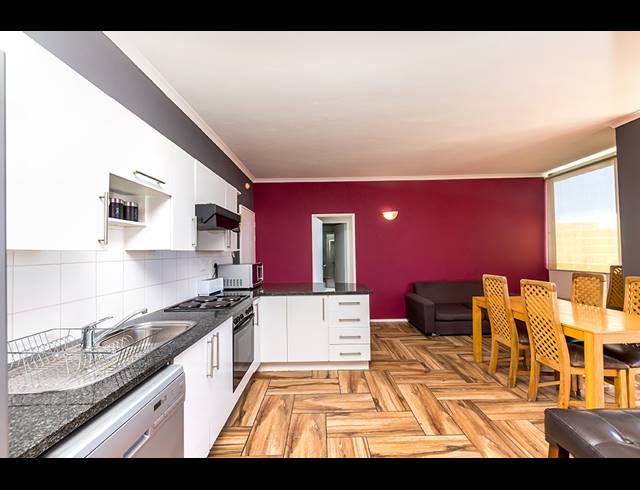 2 BEDROOM APARTMENT FOR SALE IN CAPE TOWN CITY CENTRE